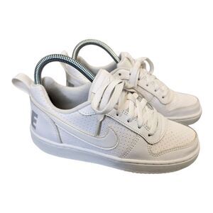 Nike Boys Kids 4Y Court Borough Low White Sneakers